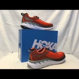 Men’s HOKA Clifton 5 size 10.5
